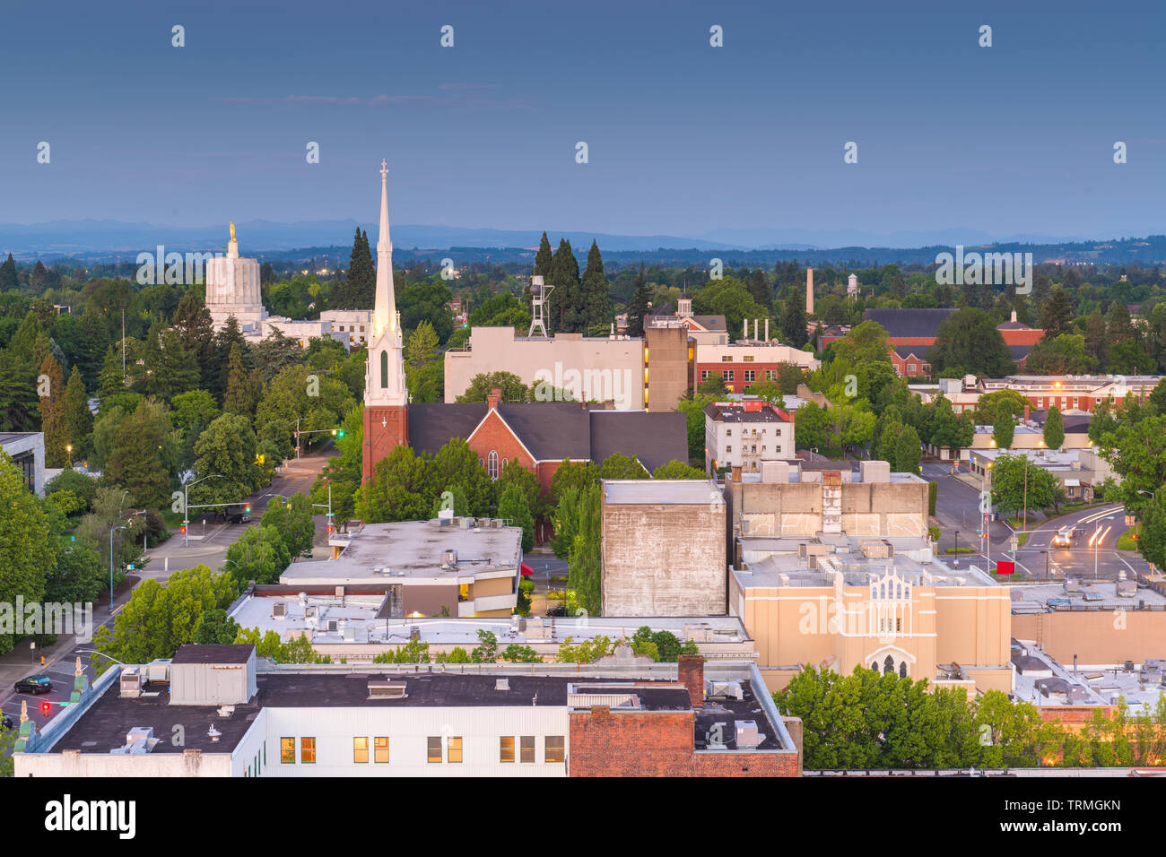 Salem, Oregon, USA Centre-ville city skyline at Dusk. Banque D'Images