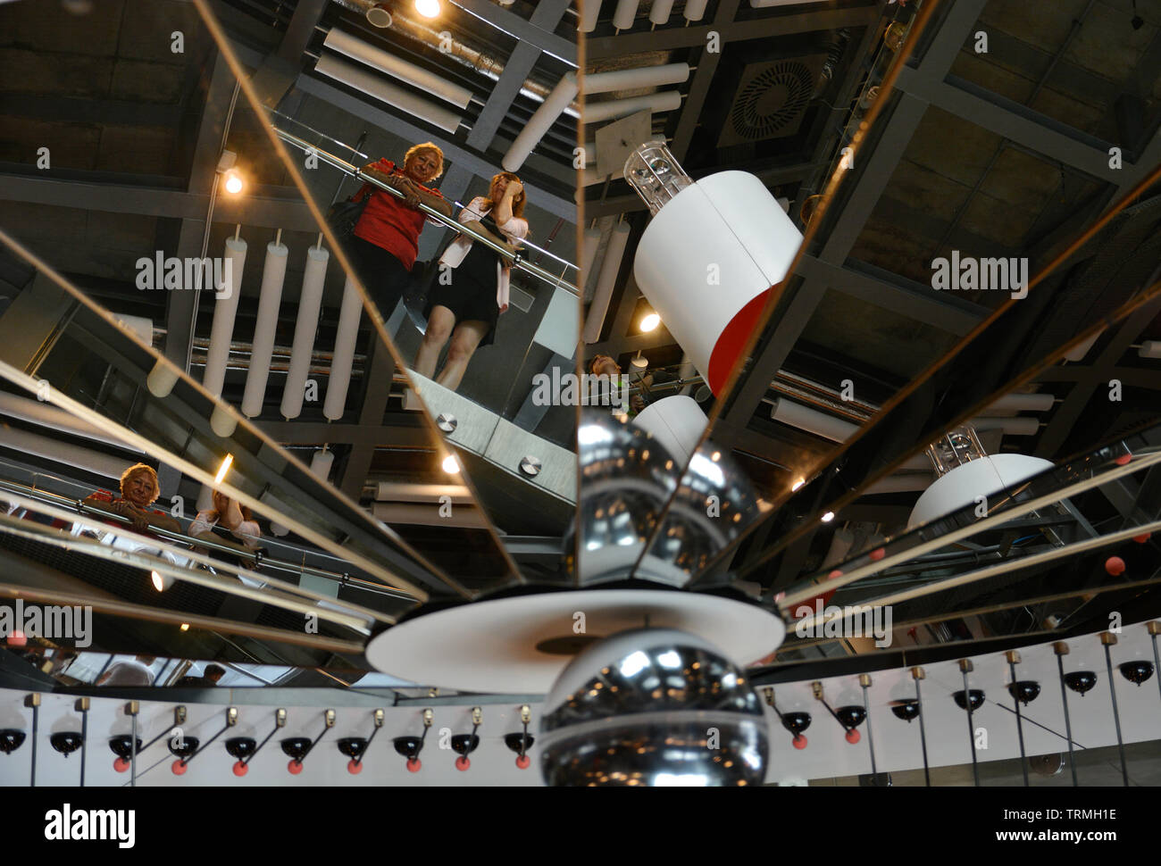 Musée des sciences Copernic avec des expériences scientifiques, des simulateurs, animation,meilleure attraction pour touristes dans tout le monde, Varsovie, Pologne Banque D'Images