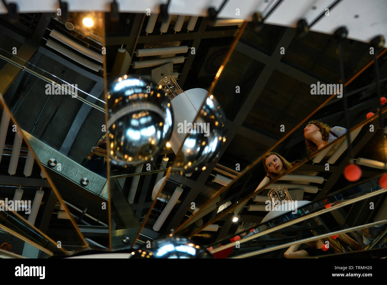 Musée des sciences Copernic avec des expériences scientifiques, des simulateurs, animation,meilleure attraction pour touristes dans tout le monde, Varsovie, Pologne Banque D'Images