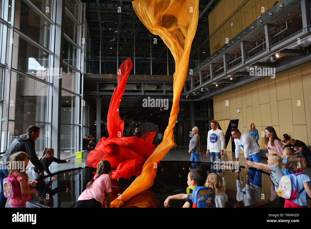 Musée des sciences Copernic avec des expériences scientifiques, des simulateurs, animation,meilleure attraction pour touristes dans tout le monde, Varsovie, Pologne Banque D'Images