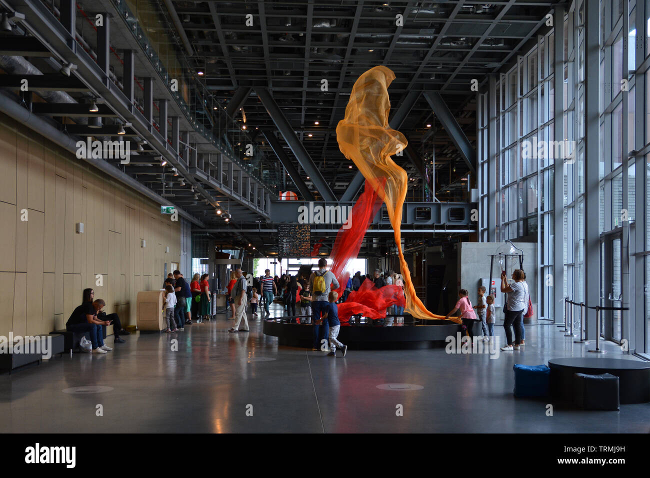 Musée des sciences Copernic avec des expériences scientifiques, des simulateurs, animation,meilleure attraction pour touristes dans tout le monde, Varsovie, Pologne Banque D'Images