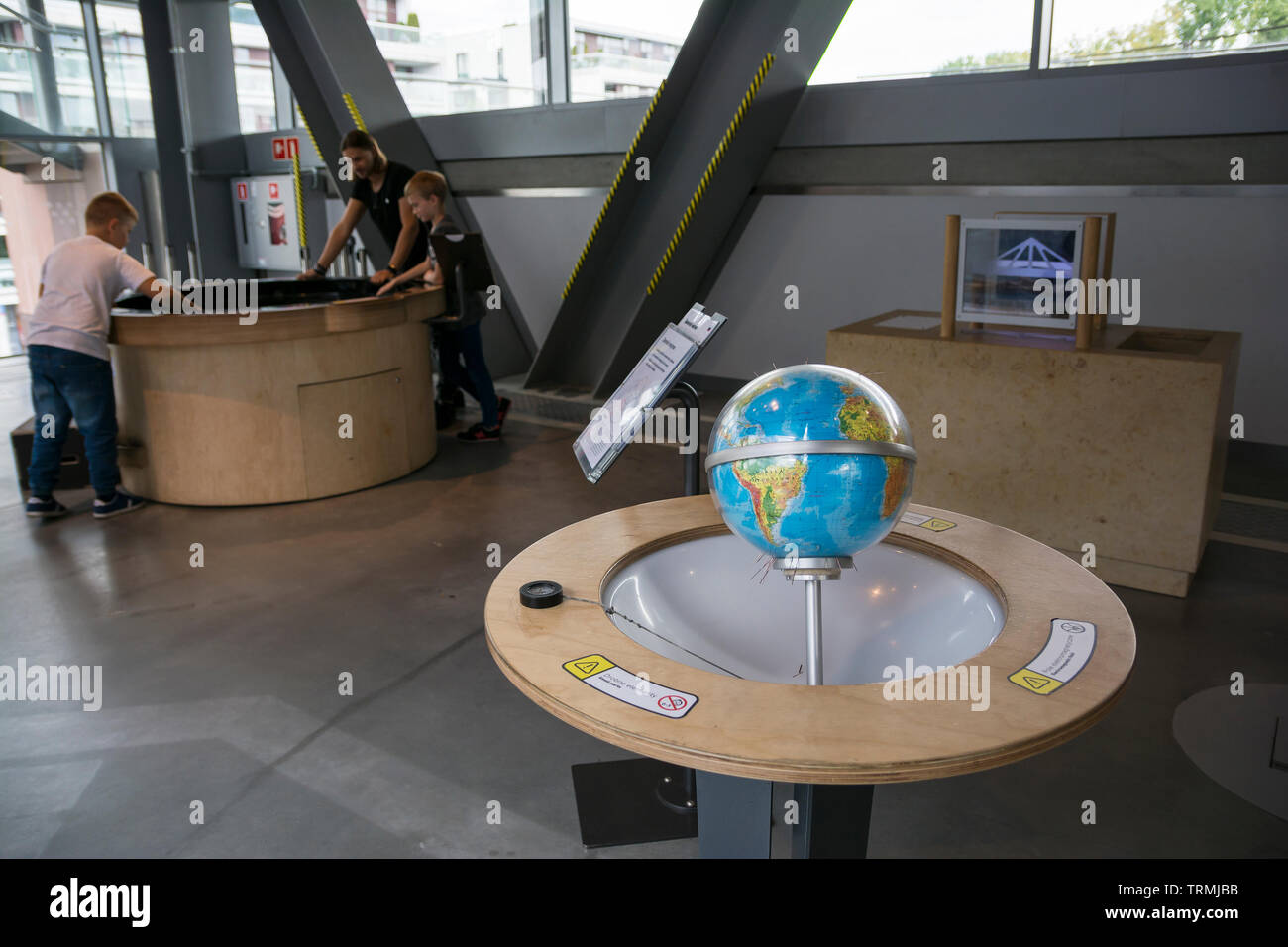 Musée des sciences Copernic avec des expériences scientifiques, des simulateurs, animation,meilleure attraction pour touristes dans tout le monde, Varsovie, Pologne Banque D'Images
