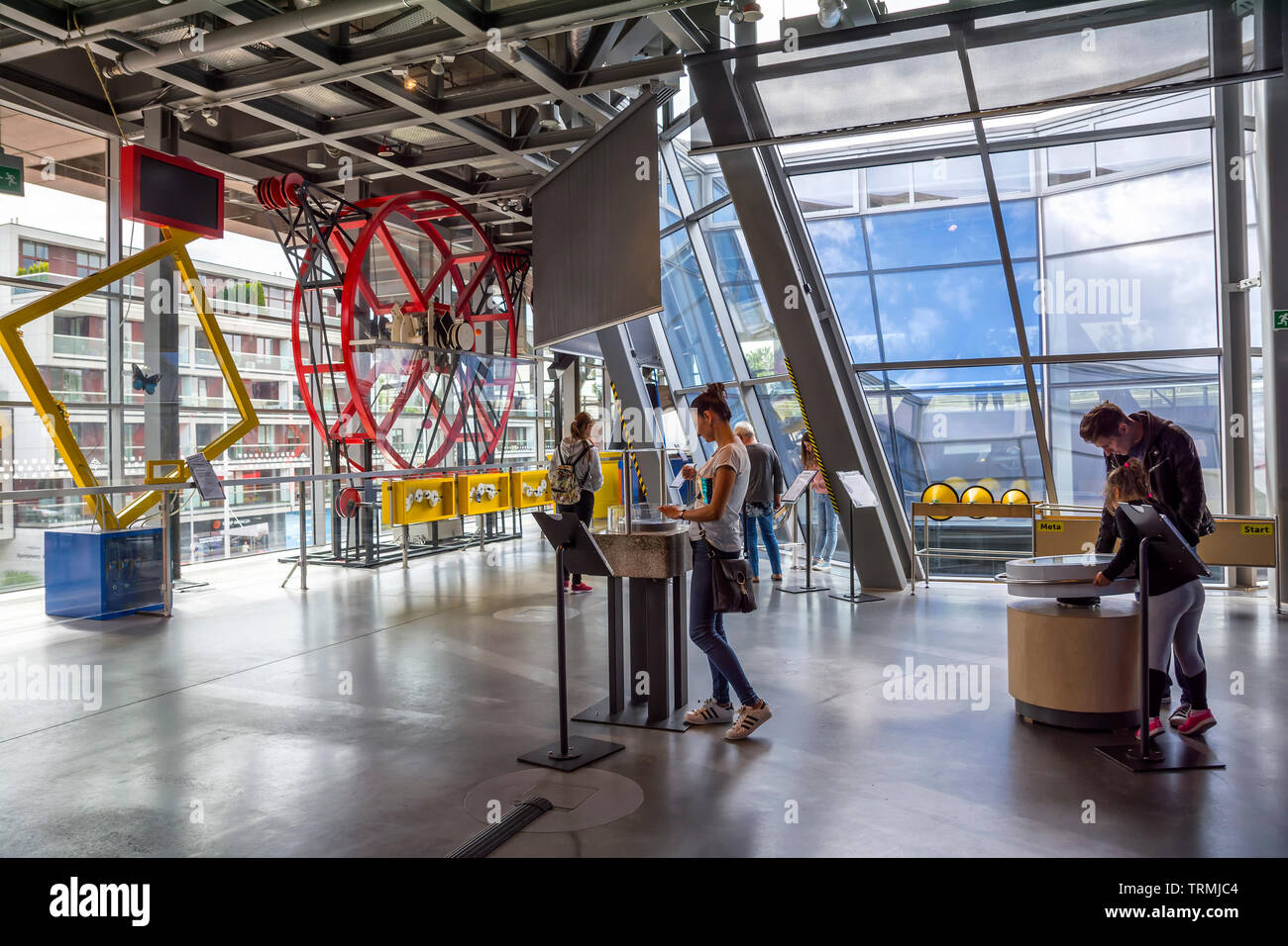 Musée des sciences Copernic avec des expériences scientifiques, des simulateurs, animation,meilleure attraction pour touristes dans tout le monde, Varsovie, Pologne Banque D'Images
