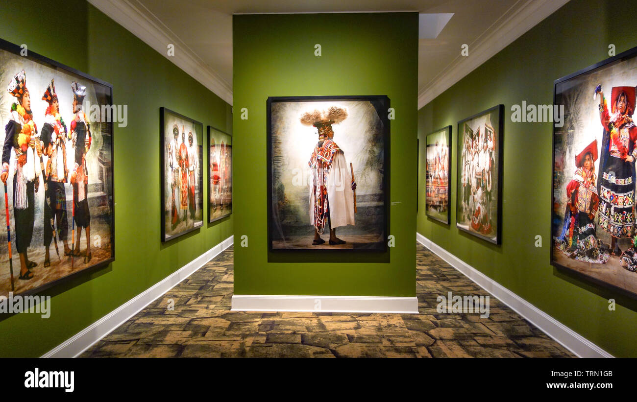 Lima, Pérou - Nov 18, 2018 : 'Alta Moda' chambre du photographe péruvien Mario Testino 4400 Galerie dans le district de Barranco Banque D'Images