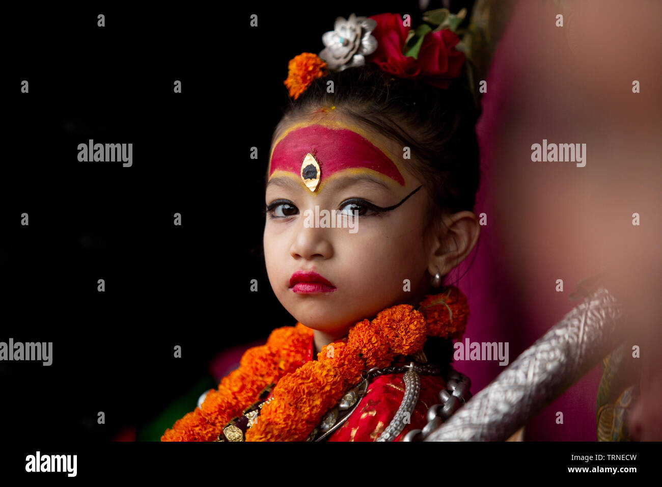 Katmandou, Népal, 09 juin, 2019. Dieu vivant "Kumari' participant à la dernière journée d'un mois de festival Rato Machindranath Festival. Sarita Khadka/Alamy Banque D'Images