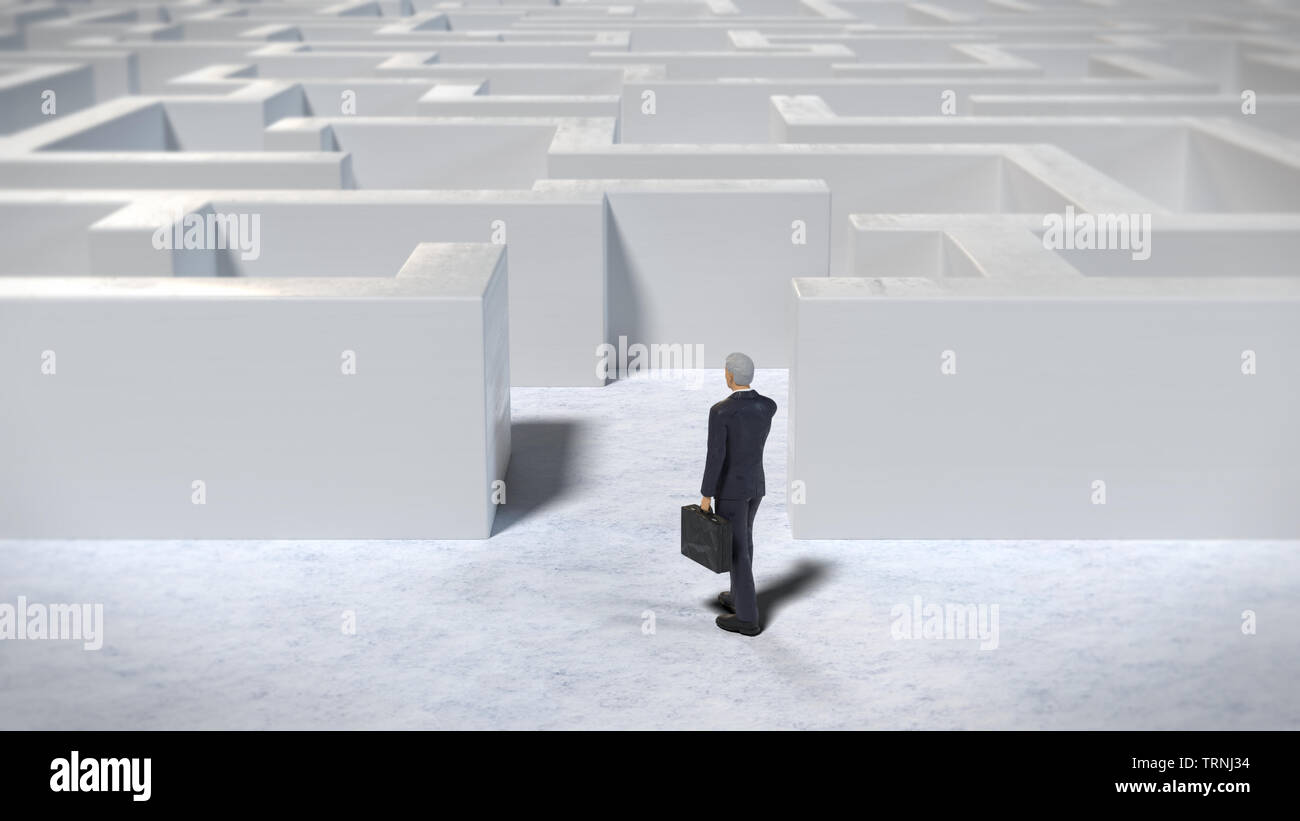 Miniature jouet figurine homme d'entrer dans une structure labyrinthe blanc, 3d illustration Banque D'Images