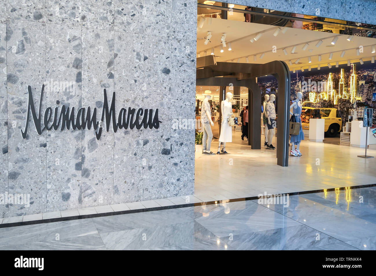 Intérieur du magasin Neiman Marcus dans l'Hudson Yards Shopping Complex, New York City, USA Banque D'Images