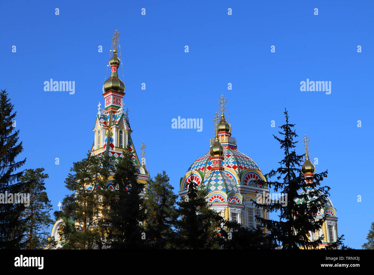 Cathédrale Zenkov au coeur d'Almaty Banque D'Images