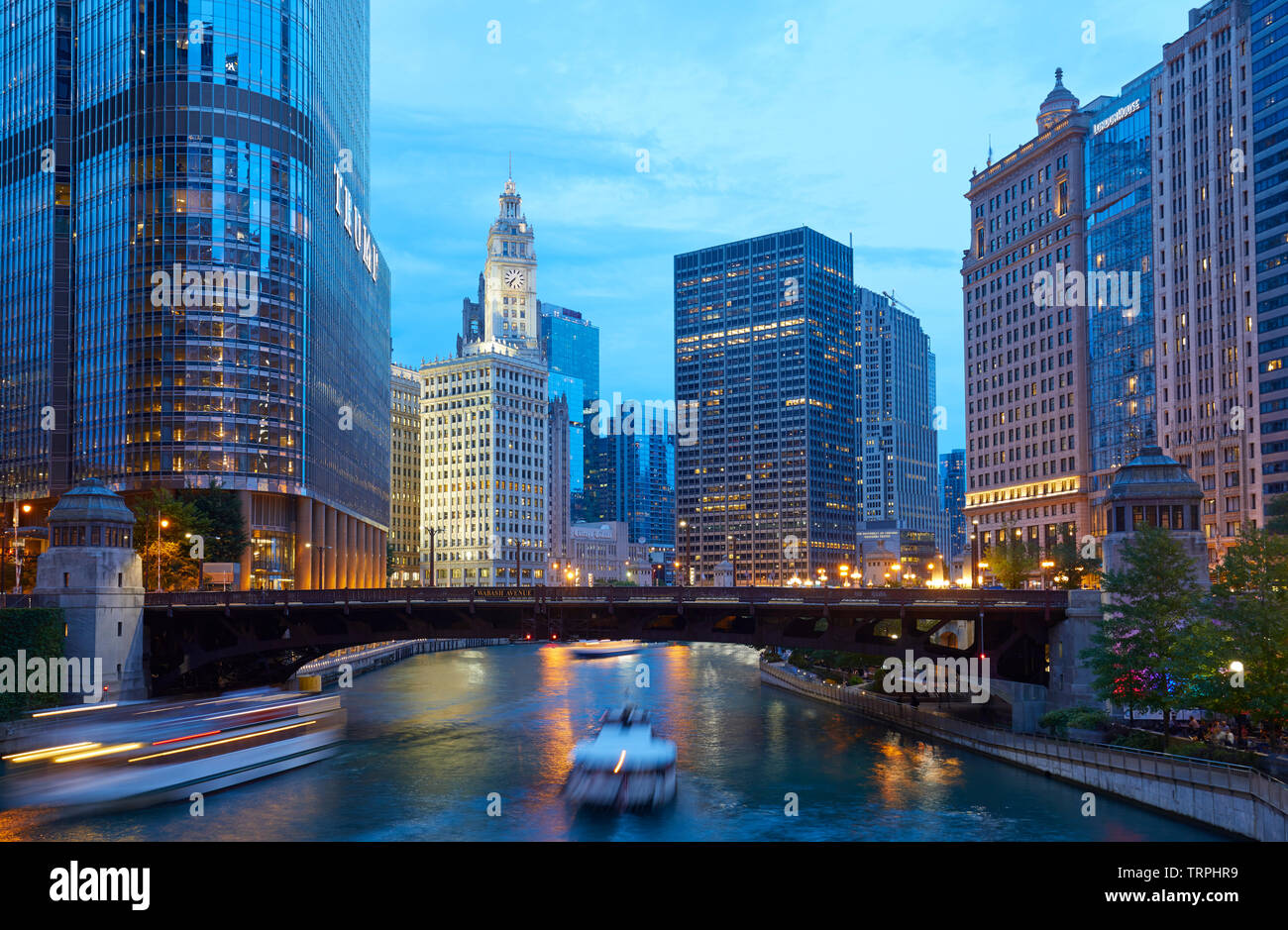 Wrigley Building le long de la rivière Chicago, Chicago, Illinois, United States Banque D'Images