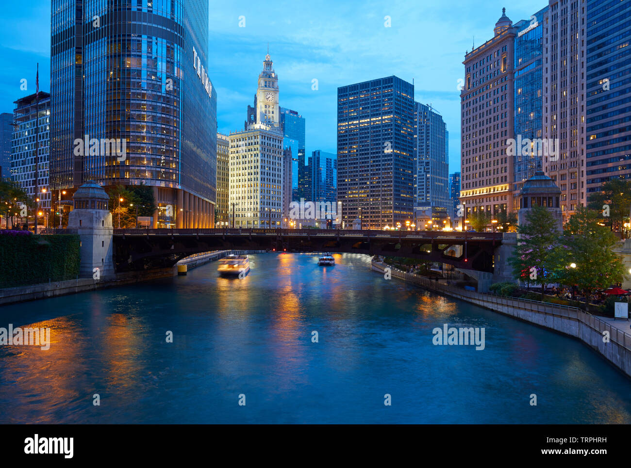 Wrigley Building le long de la rivière Chicago, Chicago, Illinois, United States Banque D'Images