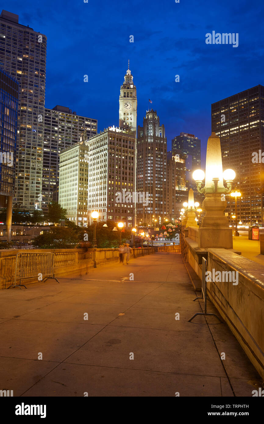 Wrigley Building le long de la rivière Chicago, Chicago, Illinois, United States Banque D'Images