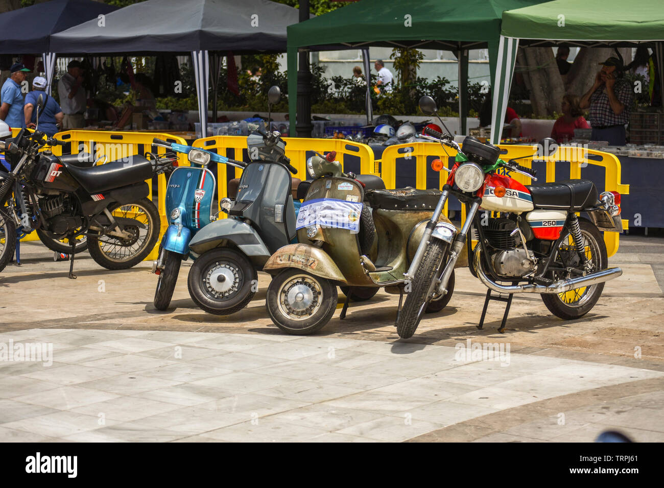 Classic bikes sur l'affichage à une réunion annuelle de moto classique à Mijas, Andalousie, espagne. Banque D'Images