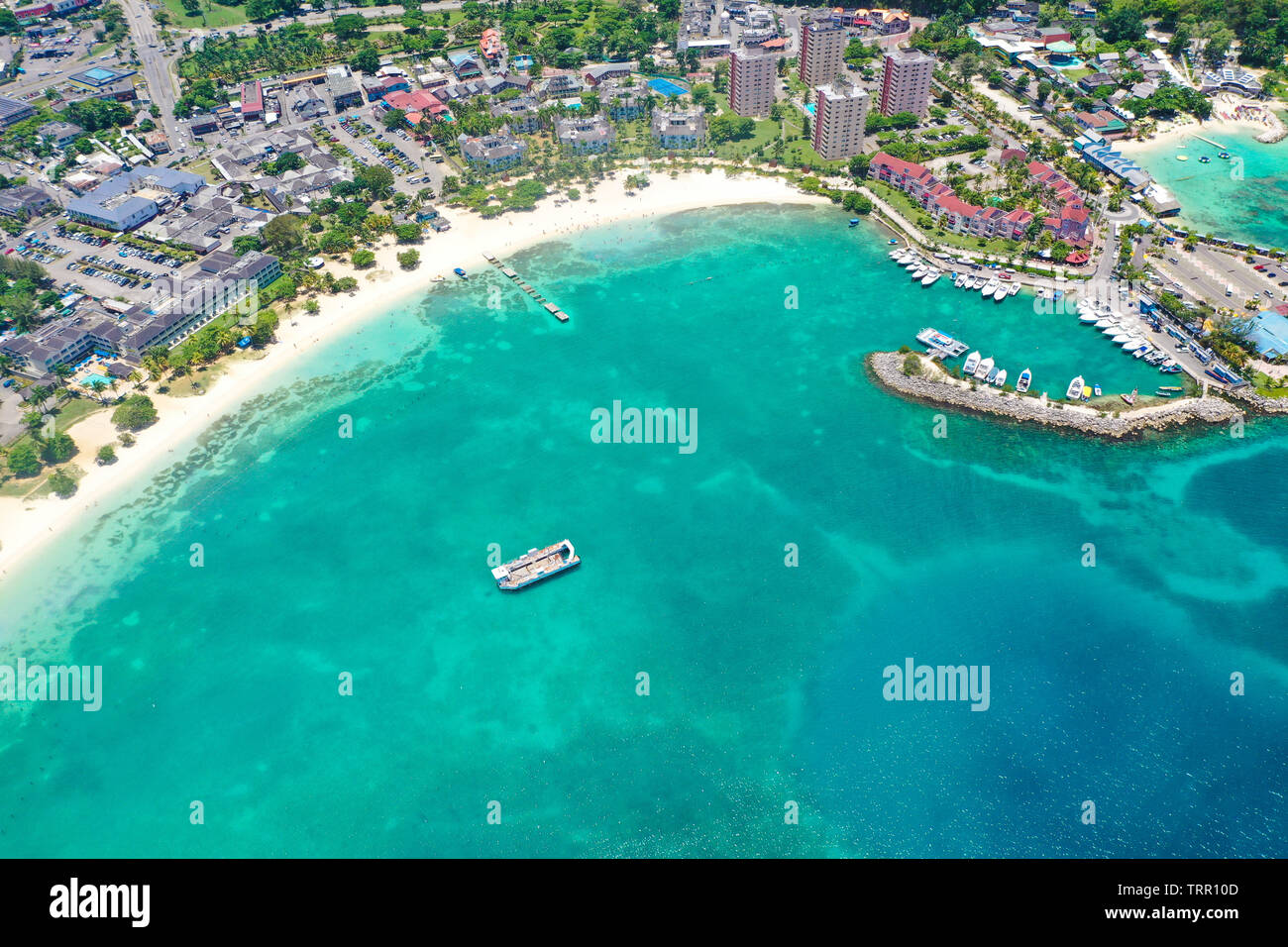 Belle vue sur les plages de la Jamaïque Ochos Rios dans une journée d'été. Crédit photo : Marty Jean-Louis Banque D'Images