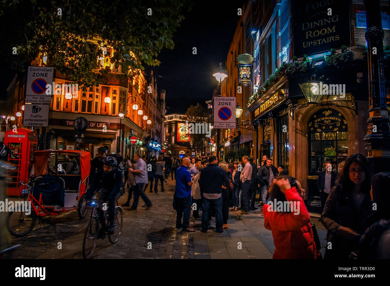 La vie nocturne dans les rues de Soho London,UK Banque D'Images