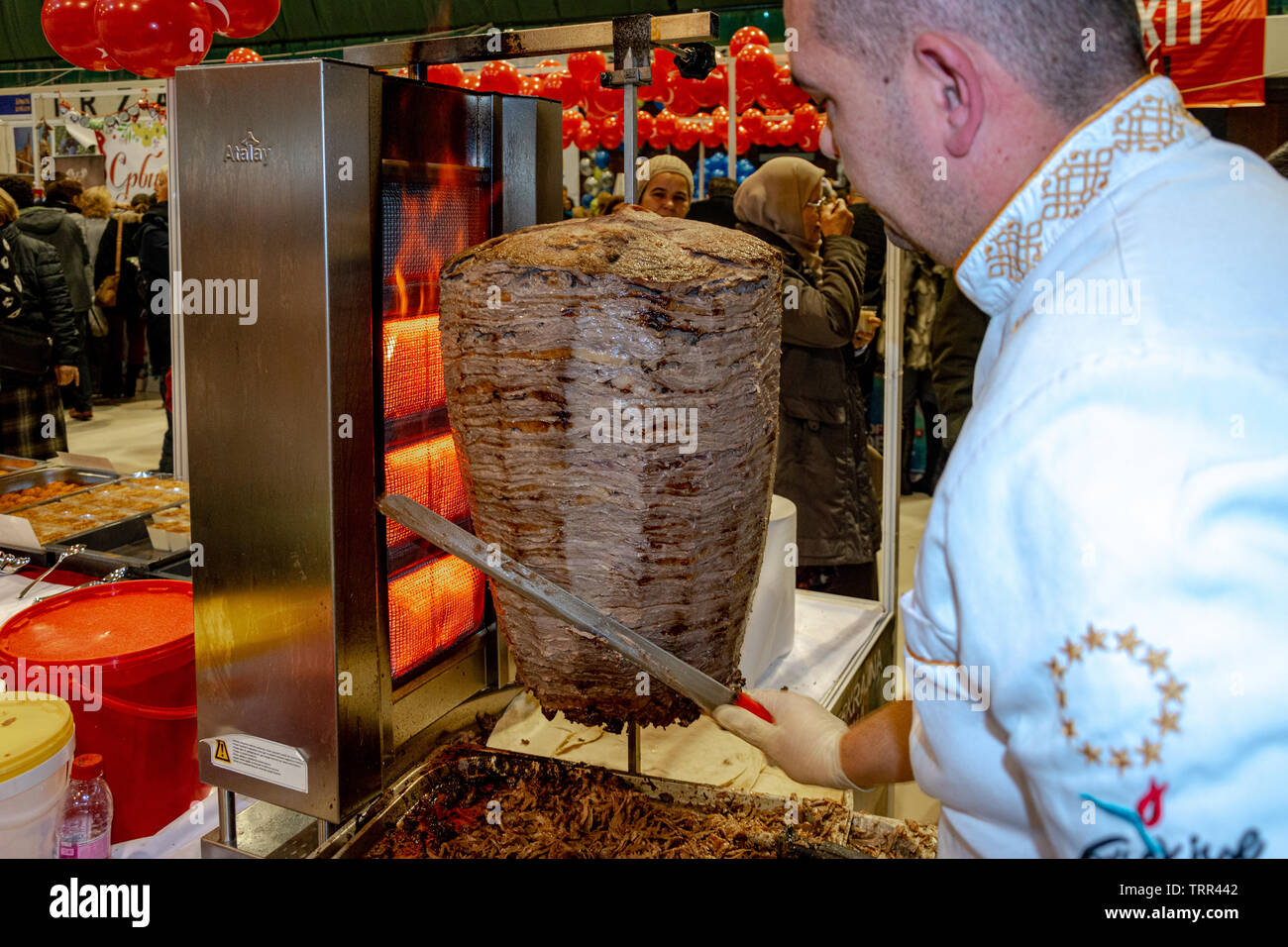 Fabrication de kebab Photo Stock - Alamy