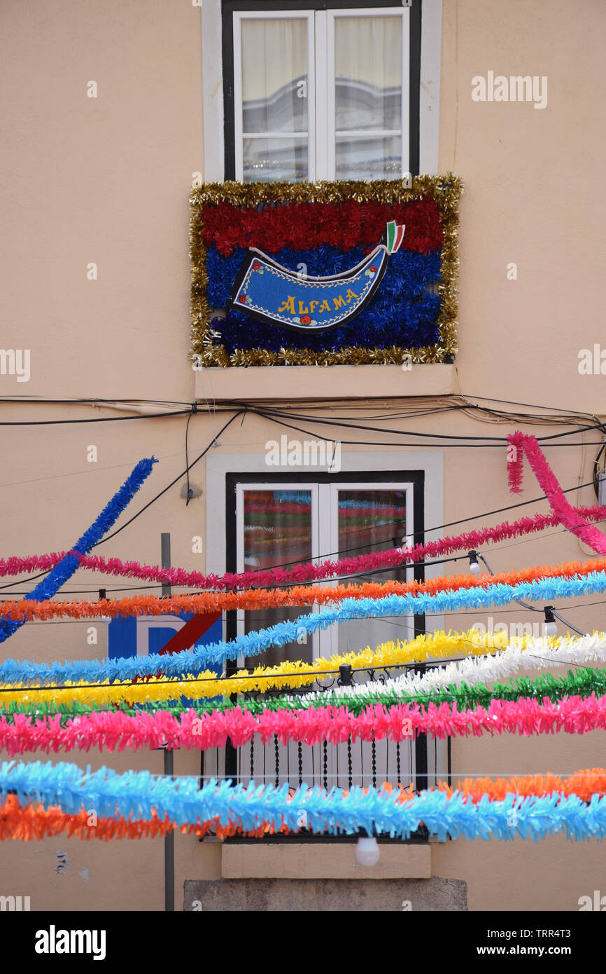 Alfama au cours de la fête annuelle de St Anthony aka Festival de la Sardine de Lisbonne, Lisbonne, Portugal, Juin 2019 Banque D'Images
