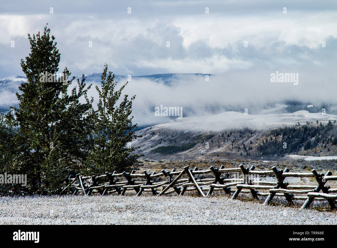 Tempête de la fin de l'automne à l'Absaroka Ranch du Wyoming. Banque D'Images