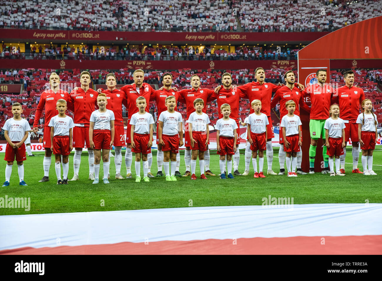 Varsovie, Pologne - 10 juin 2019 : qualifications Euro 2020 match Pologne - Israël 4:0. Équipe de Pologne au cours de l'hymne. Banque D'Images