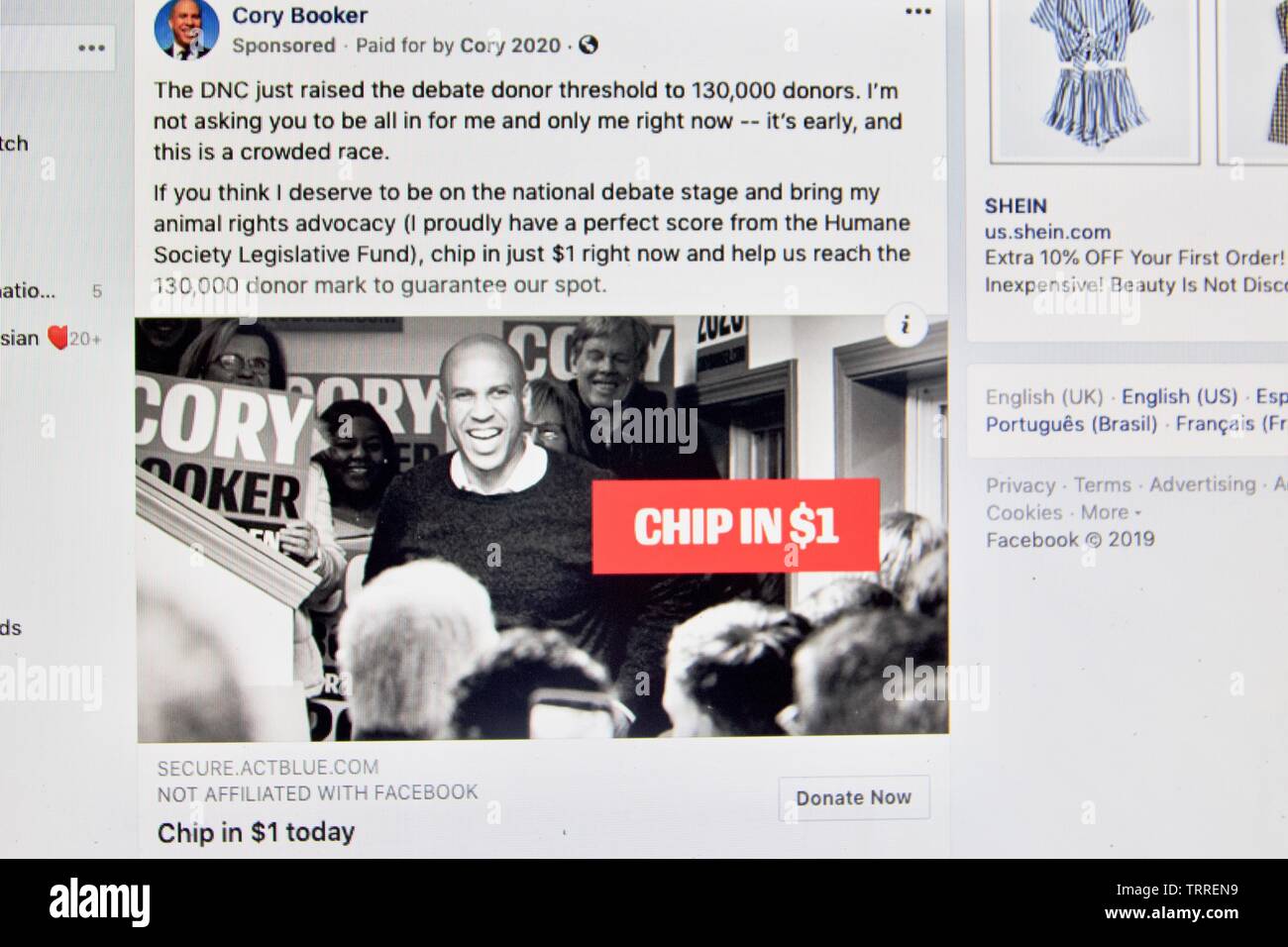 Liens sponsorisés Facebook annonce politique pour les candidats démocrates Cory Booker Banque D'Images