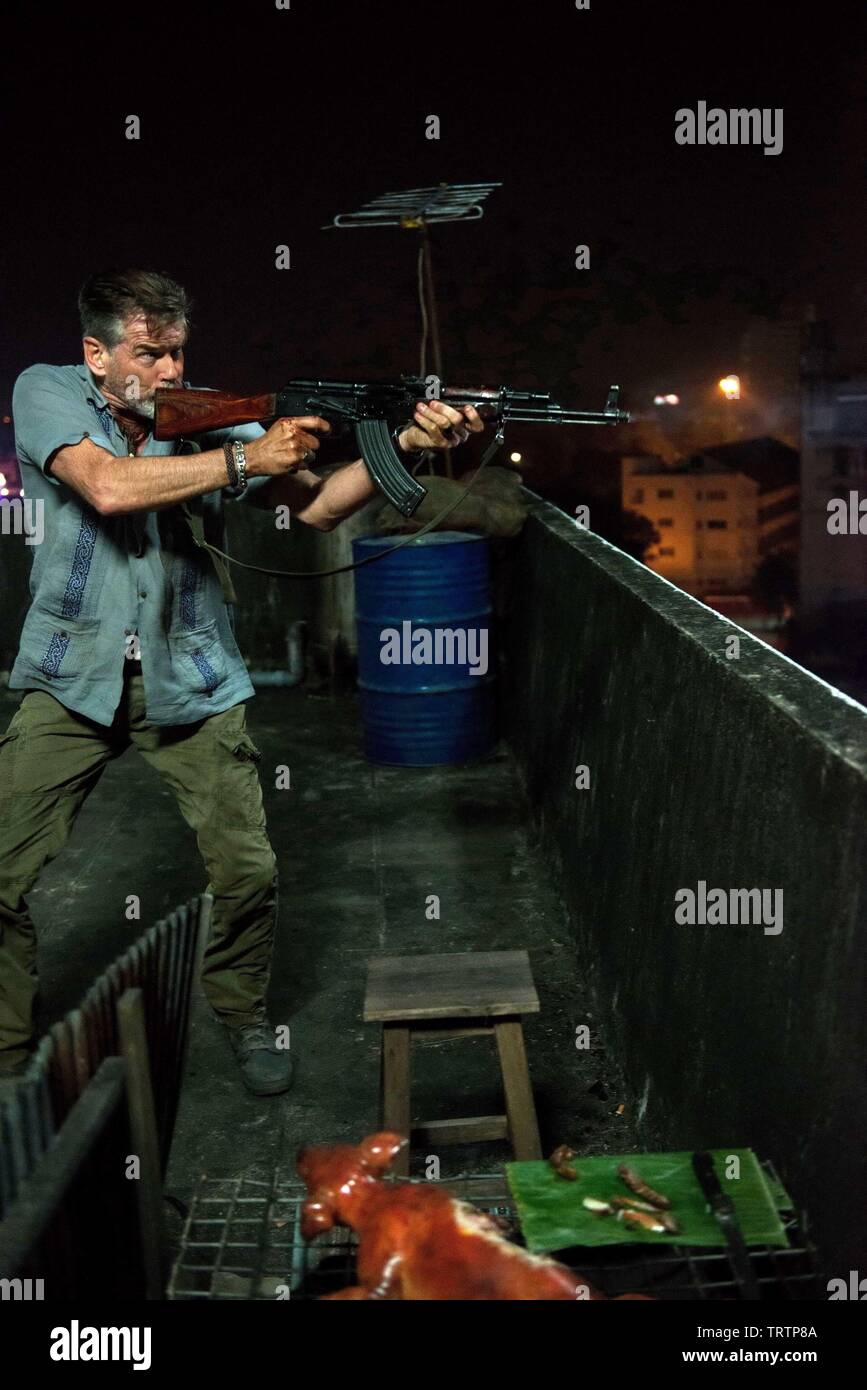 PIERCE BROSNAN dans NO ESCAPE (2015). Copyright : Editorial uniquement. Pas de merchandising ou des couvertures de livres. C'est un document distribué au public. Les droits d'accès uniquement, aucune licence de droit d'auteur prévue. Seulement pour être reproduit dans le cadre de la promotion de ce film. Credit : BOLD FILMS / Album Banque D'Images