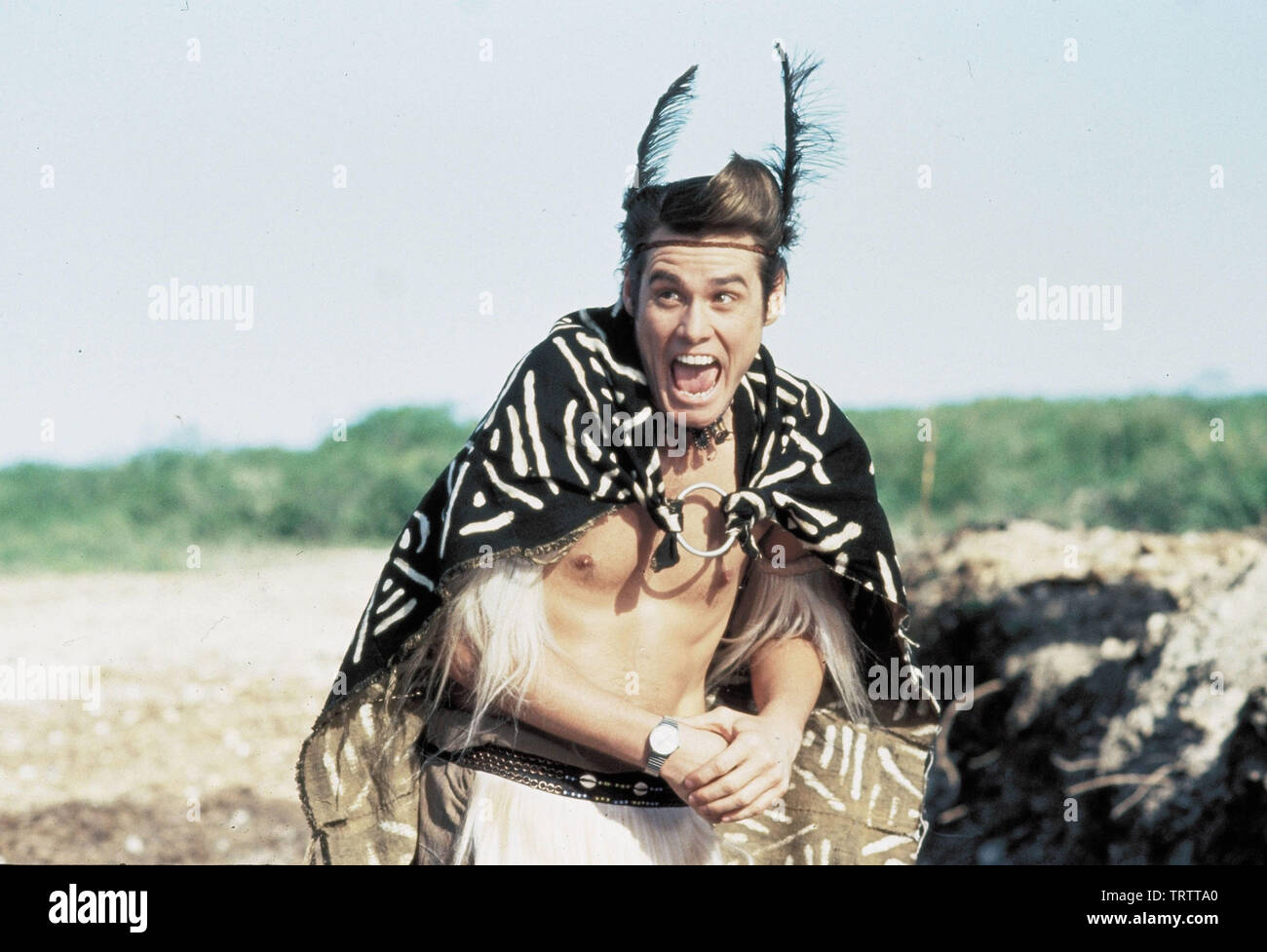 JIM CARREY dans Ace Ventura : QUAND LA NATURE DES APPELS (1995). Copyright : Editorial uniquement. Pas de merchandising ou des couvertures de livres. C'est un document distribué au public. Les droits d'accès uniquement, aucune licence de droit d'auteur prévue. Seulement pour être reproduit dans le cadre de la promotion de ce film. Credit : MORGAN CREEK / Album Banque D'Images