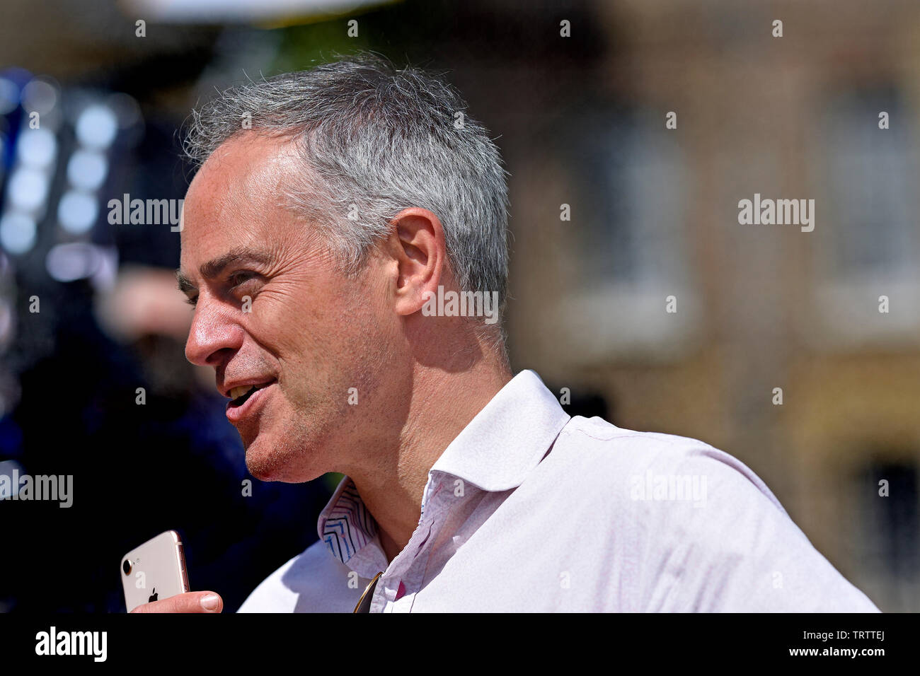 Jonathan Bartley (co-leader, Parti Vert) sur College Green, Westminster, 24 mai 2019.... Banque D'Images