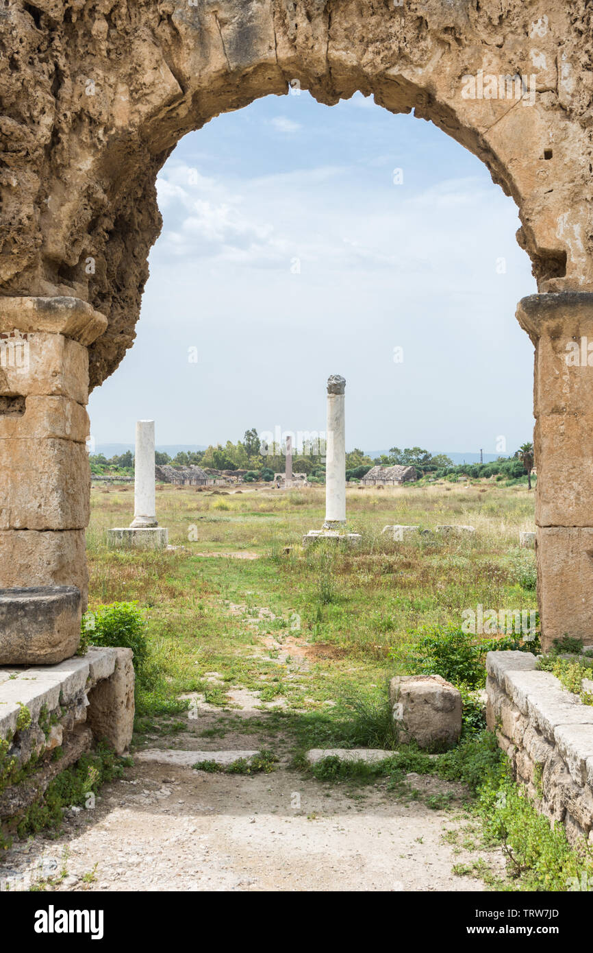 L'Hippodrome vu de l'un des aqueducs' arches, Al Bass site archéologique, Tyr, Liban Banque D'Images