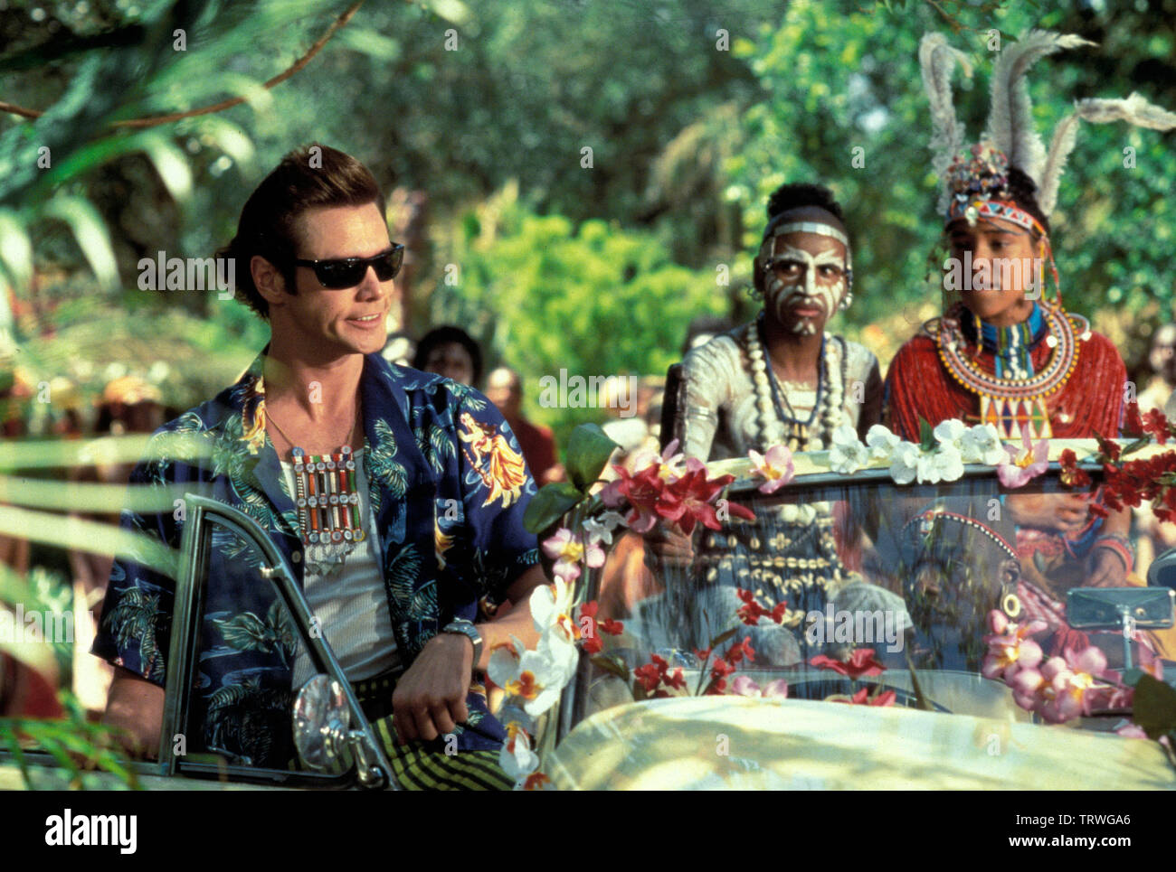 JIM CARREY dans Ace Ventura : QUAND LA NATURE DES APPELS (1995). Copyright : Editorial uniquement. Pas de merchandising ou des couvertures de livres. C'est un document distribué au public. Les droits d'accès uniquement, aucune licence de droit d'auteur prévue. Seulement pour être reproduit dans le cadre de la promotion de ce film. Credit : MORGAN CREEK / Album Banque D'Images