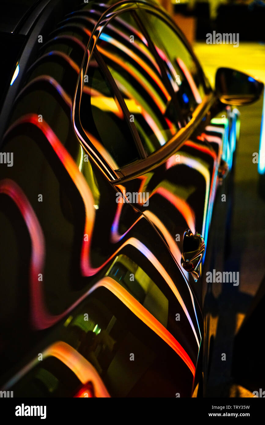 Montréal, Canada, le 8 juin, 2019.Résumé interprétations de couleurs et de réflexions.Montréal,Québec,Canada.Credit:Mario Beauregard/Alamy Live News Banque D'Images