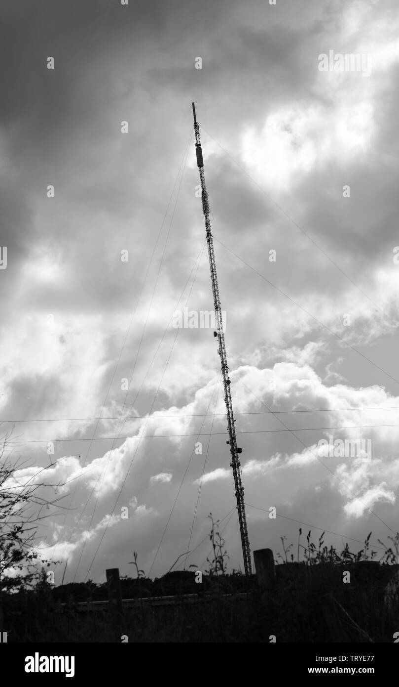 Afonwen communication mât dans le Nord du Pays de Galles, Royaume-Uni Banque D'Images