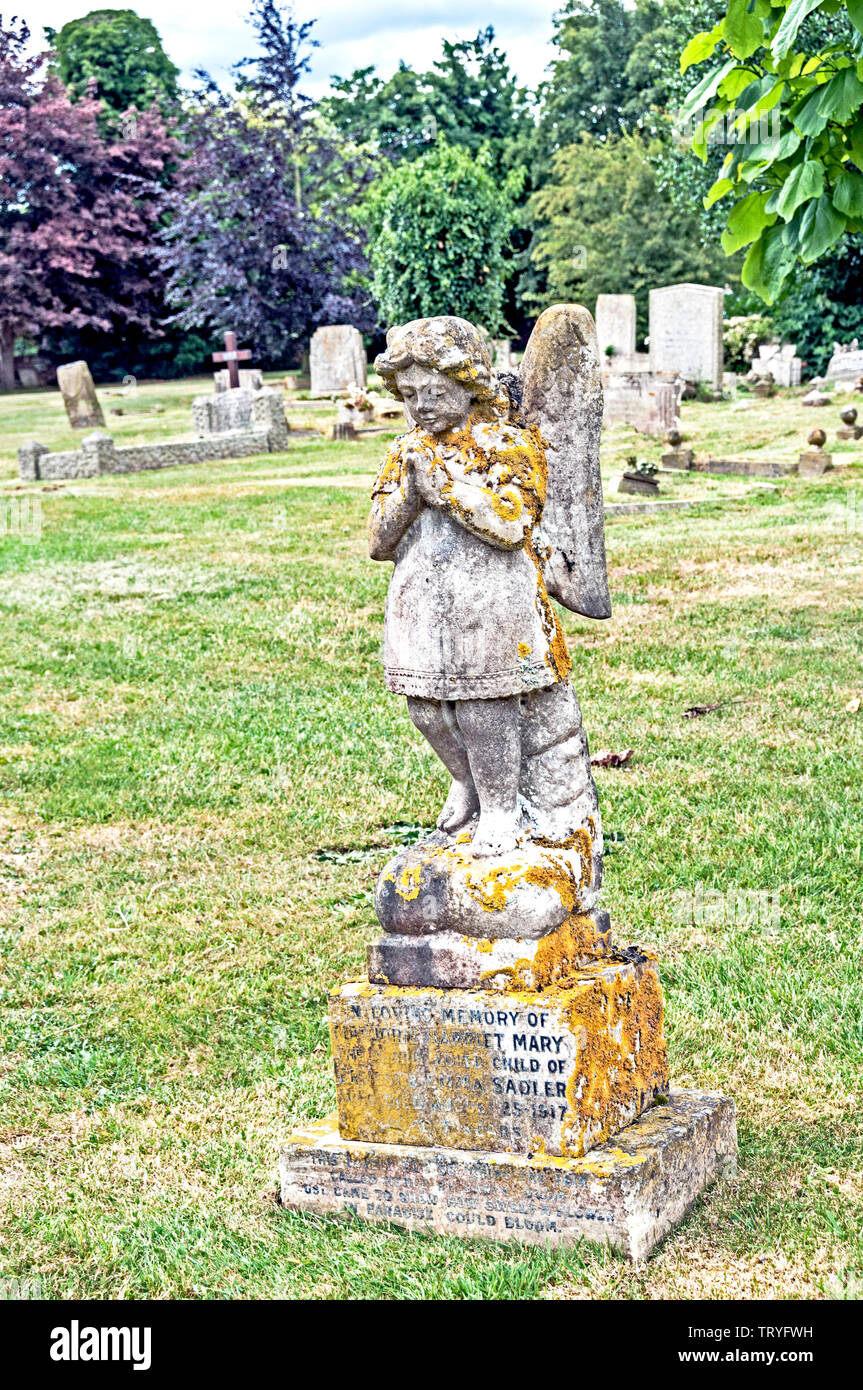 Au cimetière de Fontenoille ; Kirche und Friedhof von Fontenoille (Oxfordshire) Banque D'Images