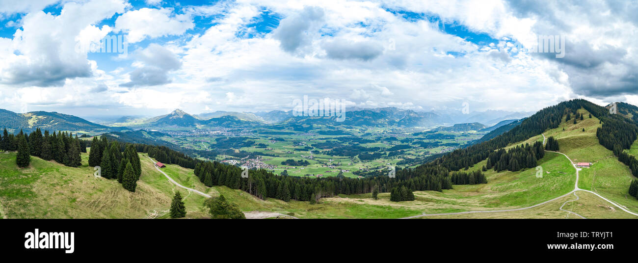 La fin de l'été à l'Allgäu Ofterschwanger Horn dans la Banque D'Images