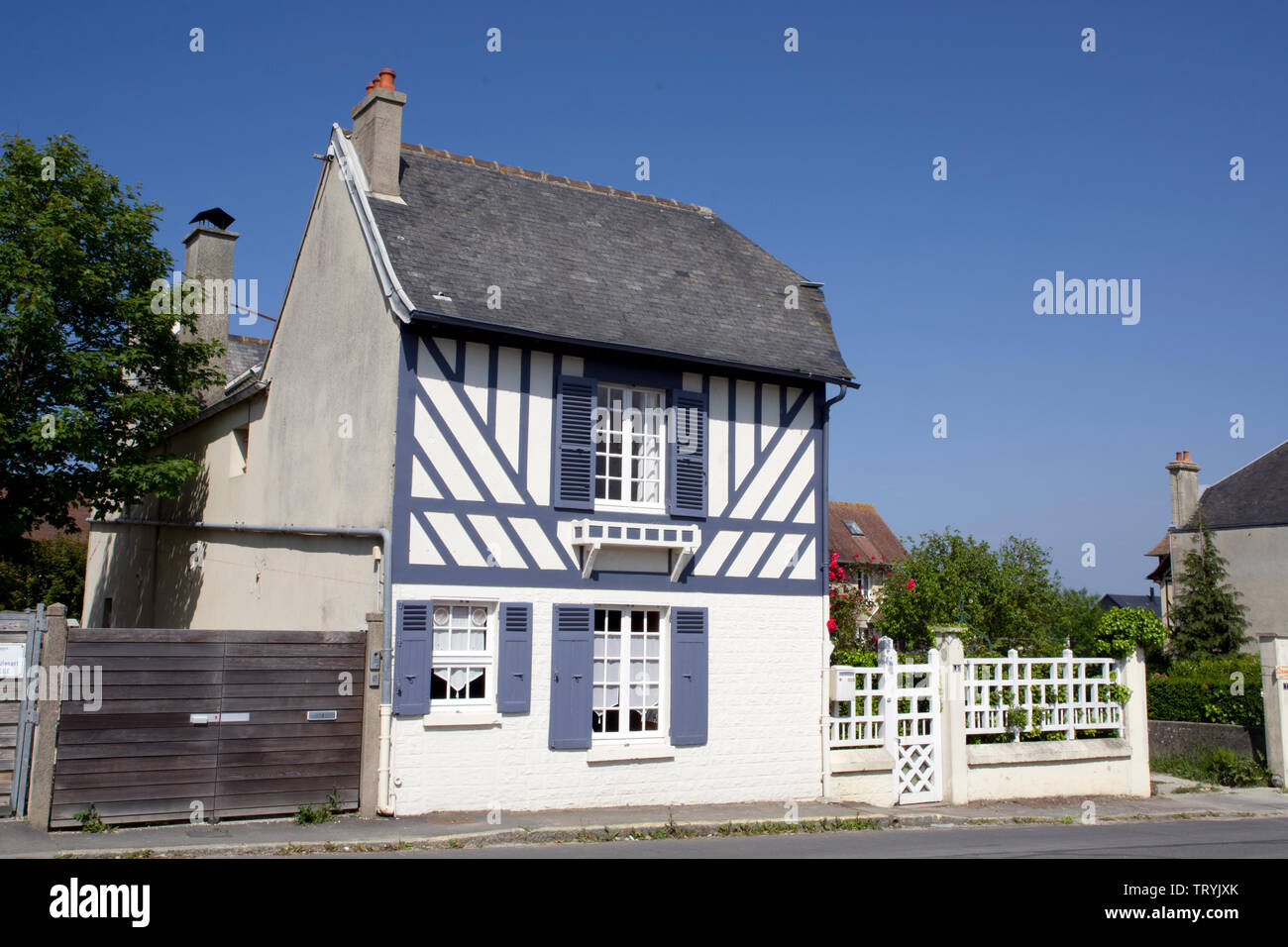 Chalet typique de Normandie Aromanches Banque D'Images