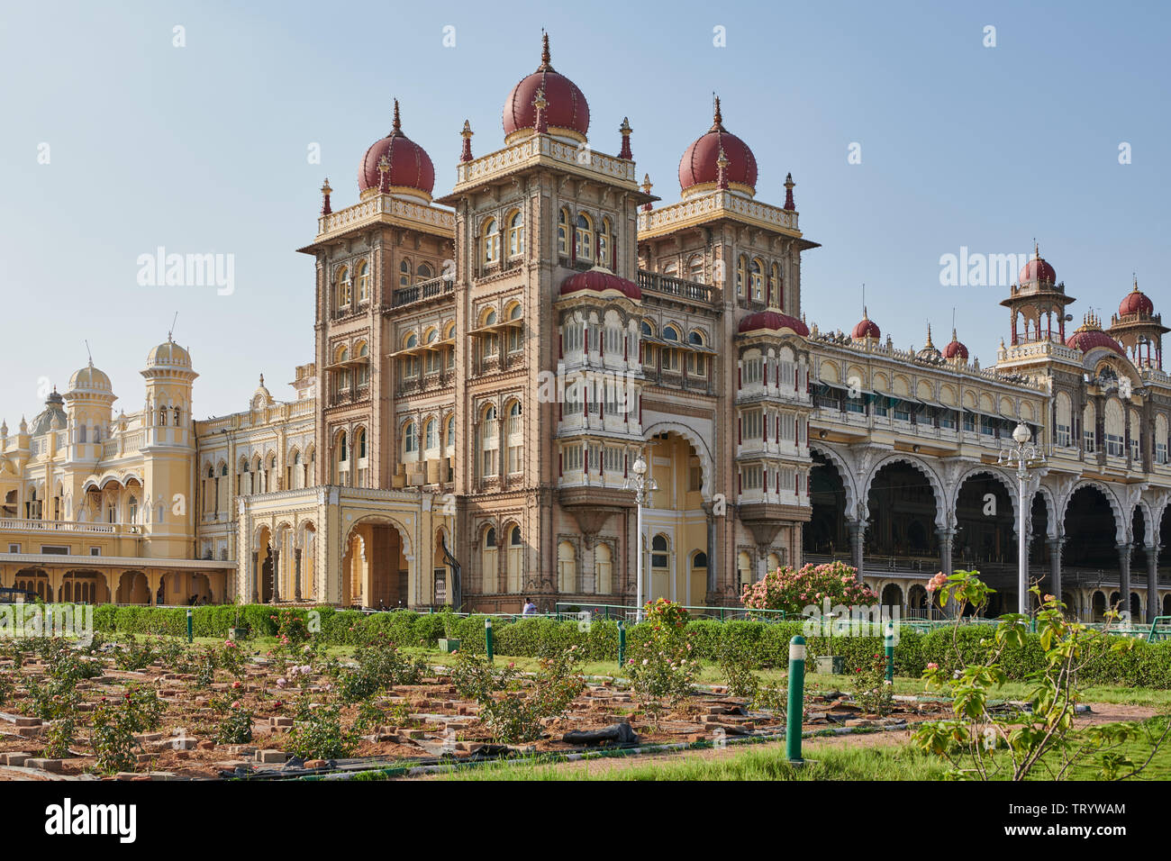 Vue extérieure du Palais de Mysore ou ambavilas palace, Mysore, Hassan, Karnataka, Inde Banque D'Images
