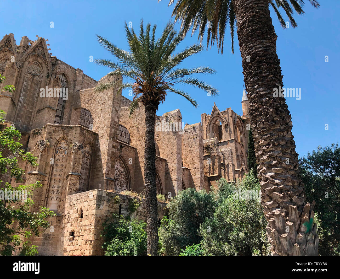 Lala Mustafa Pacha Mosquée de Famagouste dans la République turque de Chypre Nord (RTCN) - est une cathédrale gothique du 14ème siècle. Banque D'Images