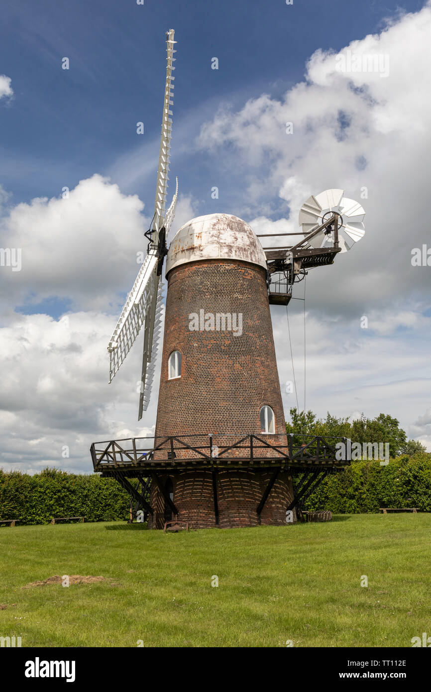 Landmark Wilton Windmill un moulin à vent entièrement opérationnel restauré dans le Wiltshire construit en 1821, Angleterre, Royaume-Uni Banque D'Images