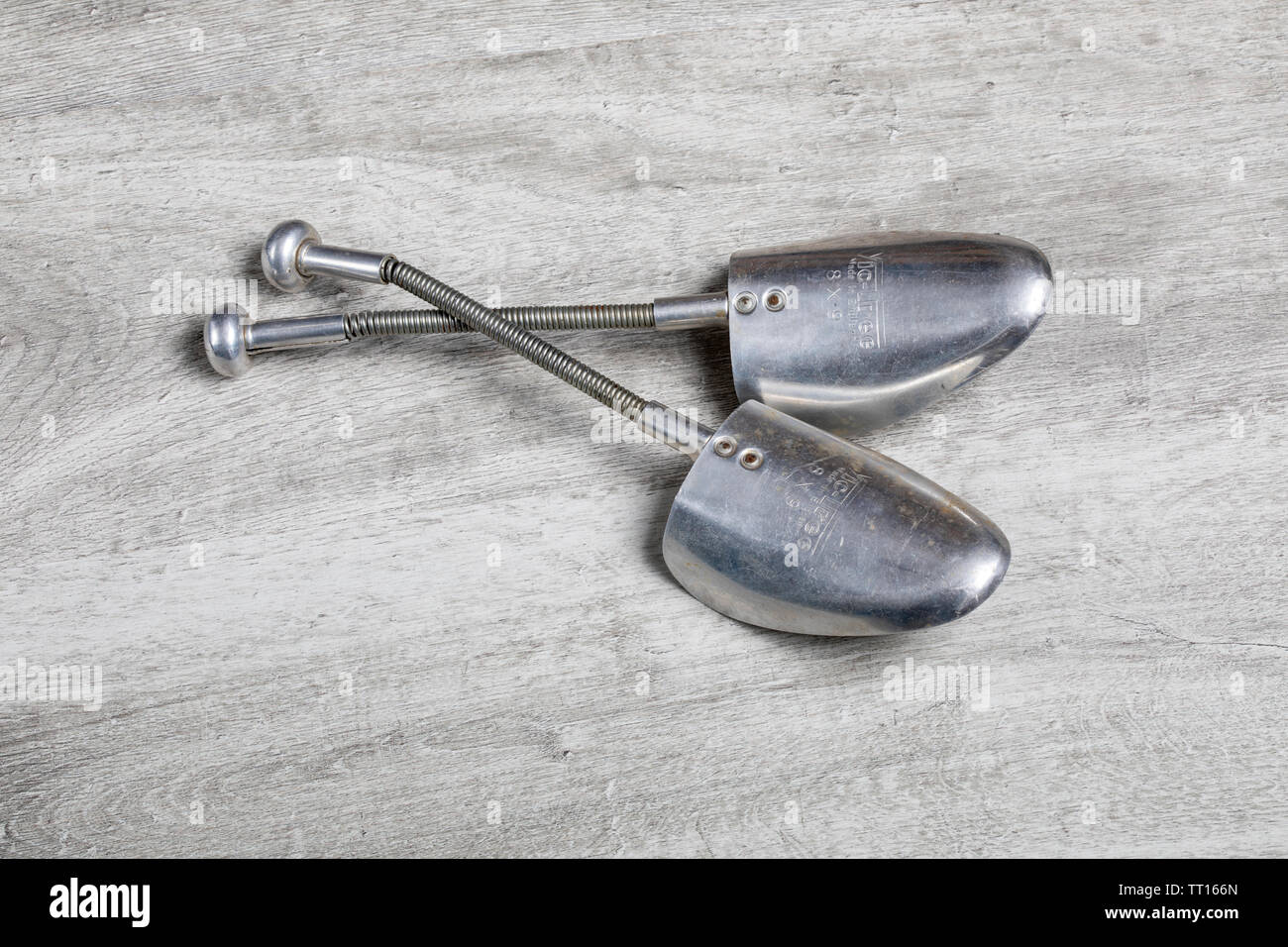 Embauchoirs en métal Banque D'Images