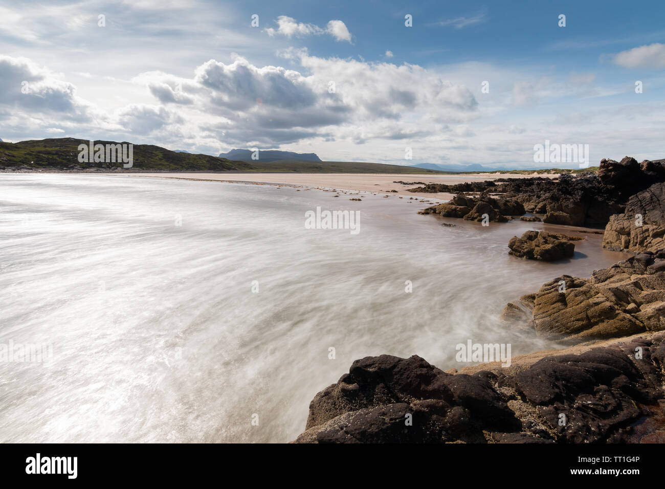 Une longue exposition sur Achnahaird beach Banque D'Images