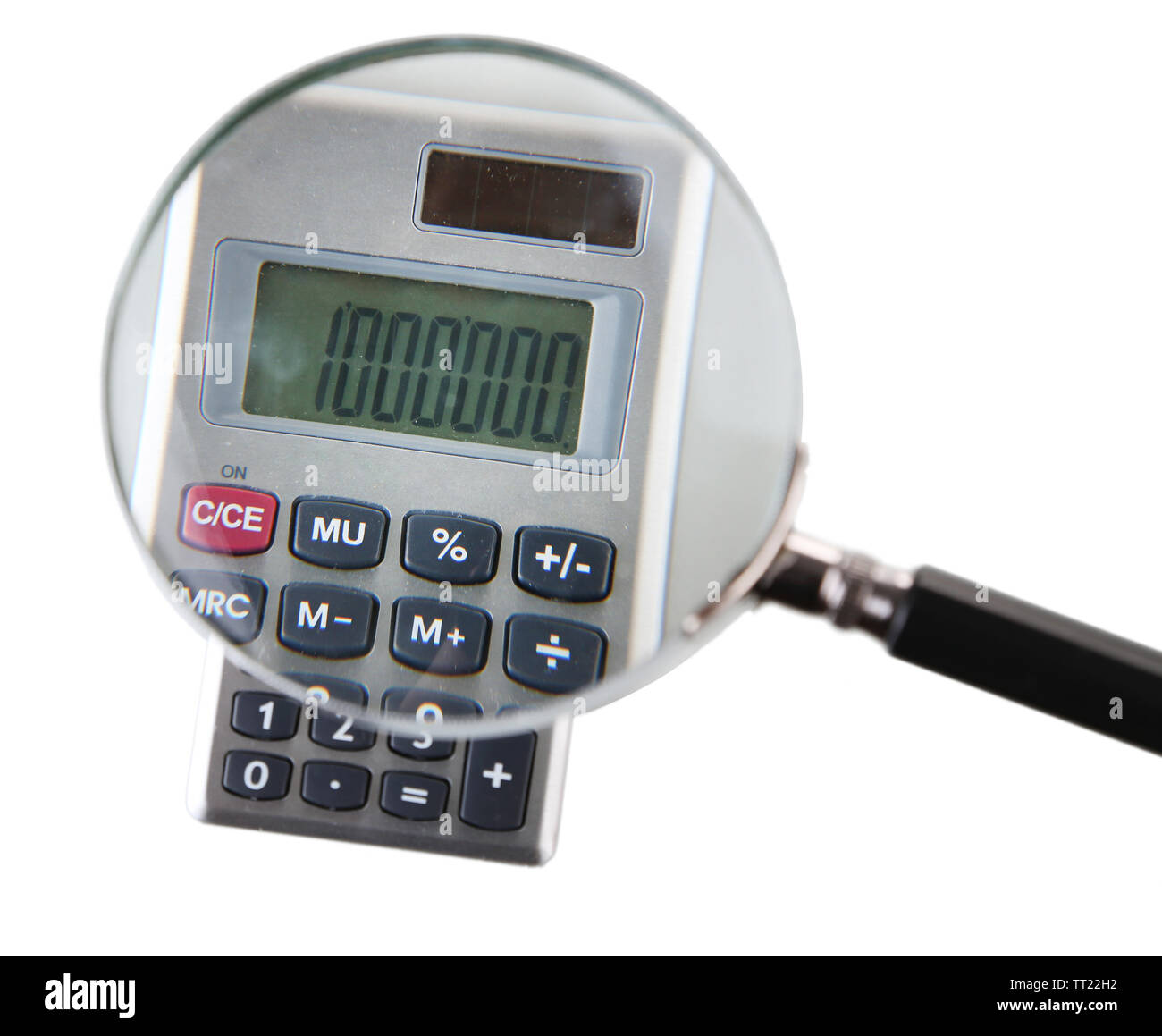 Concept de la fraude avec la loupe et calculatrice, isolated on white Banque D'Images