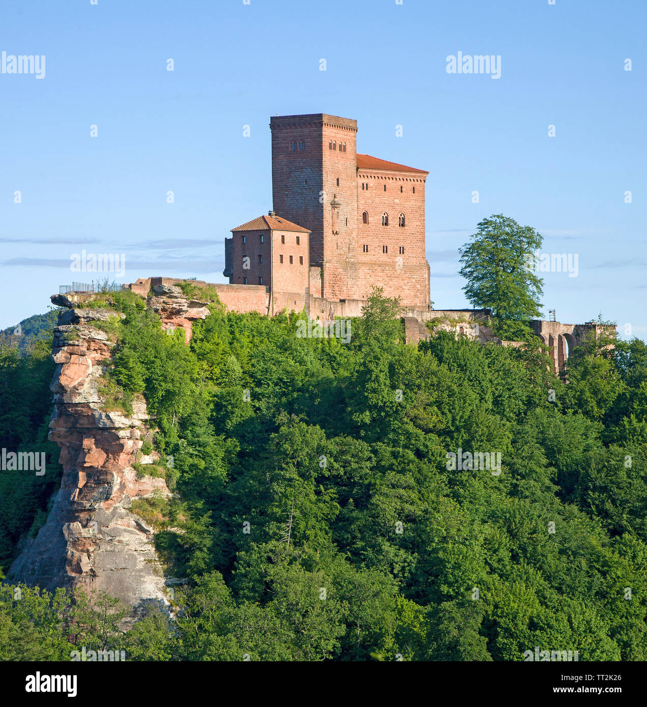Imperial château Trifels, où Richard Coeur de Lion a été emprisonné, à Annweiler Trifels, Route des Vins allemande, Rhénanie-Palatinat, Allemagne Banque D'Images