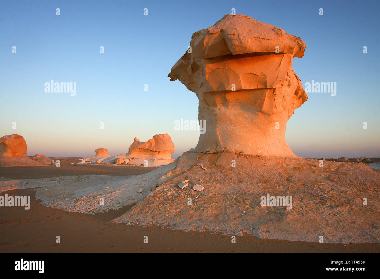 Formation de roche bizarre dans le désert blanc, Egypte Banque D'Images