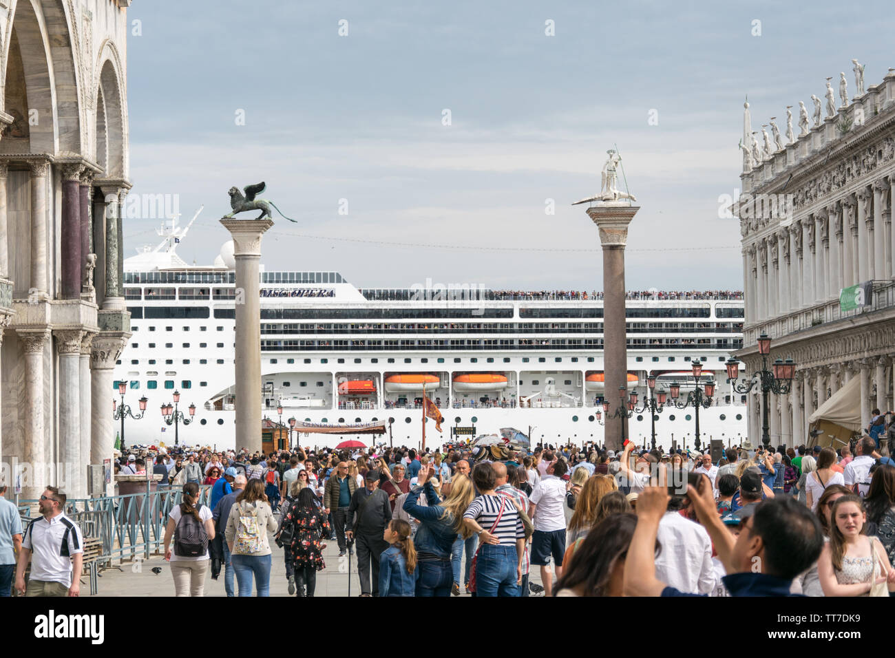 L'Europe, Italie, Venise - navire de croisière MSC Opera quitter Venise à Bacino San Marco quelques jours avant l'accident (26 mai 2019) Banque D'Images