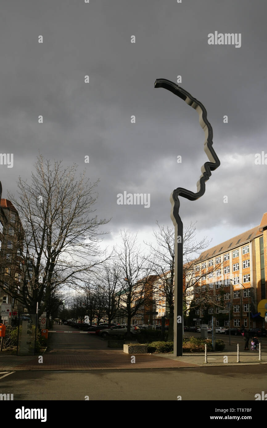 Dans Wilhelmstrasse Memorial, Berlin, Allemagne, commémorant Georg Elser qui ont tenté d'assassiner Adolf Hitler en novembre 1939. Banque D'Images
