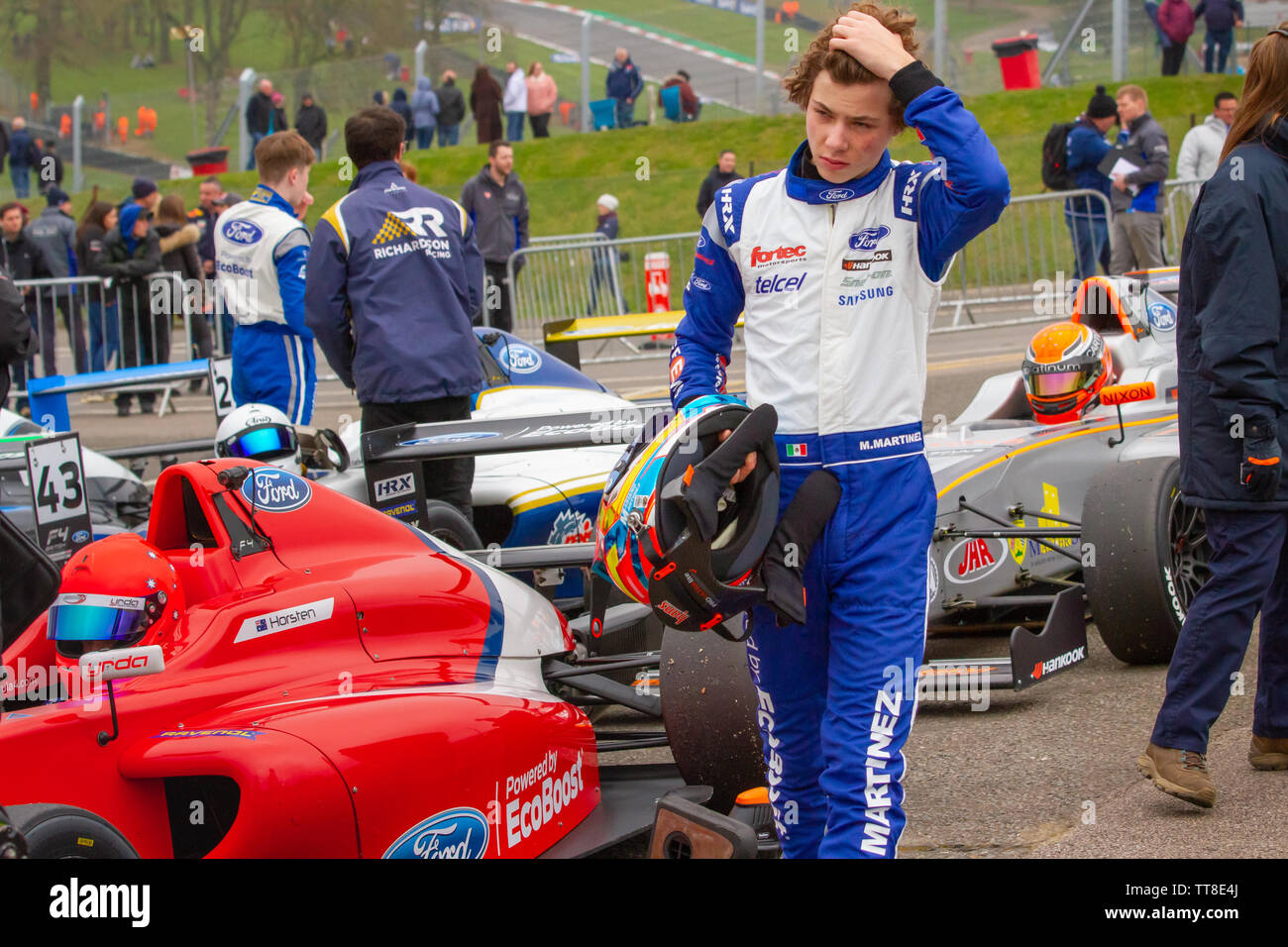 Mariano Martinez, pilote automobile mexicain. La formule 4 paddock, après les qualifications à Brands Hatch Banque D'Images