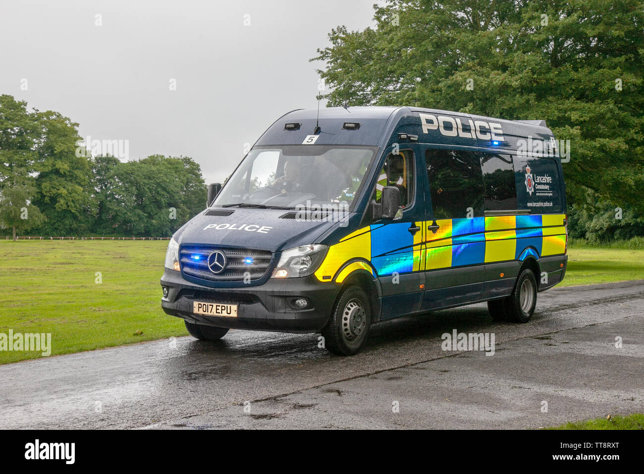 Leyland, Lancashire. UK. 15h, juin 2019. L'unité tactique de la police en 2017 Mercedes-Benz Sprinter 519 CDI véhicule à la Leyland festival d'été. Banque D'Images