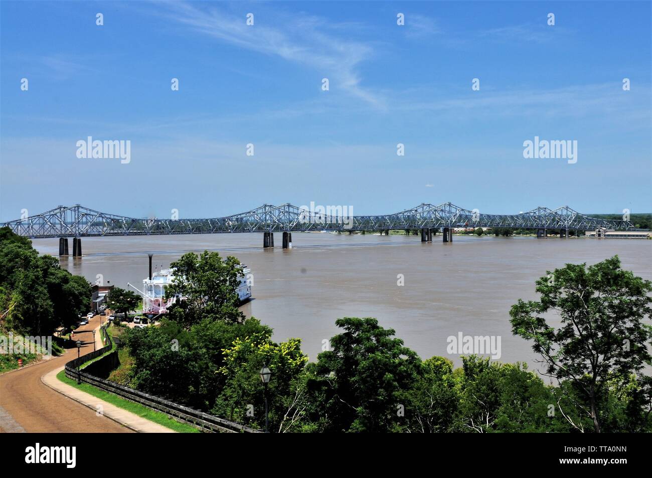 Les aubes, American Duchess quais à Natchez sous la colline, Natchez, Mississippi. Banque D'Images