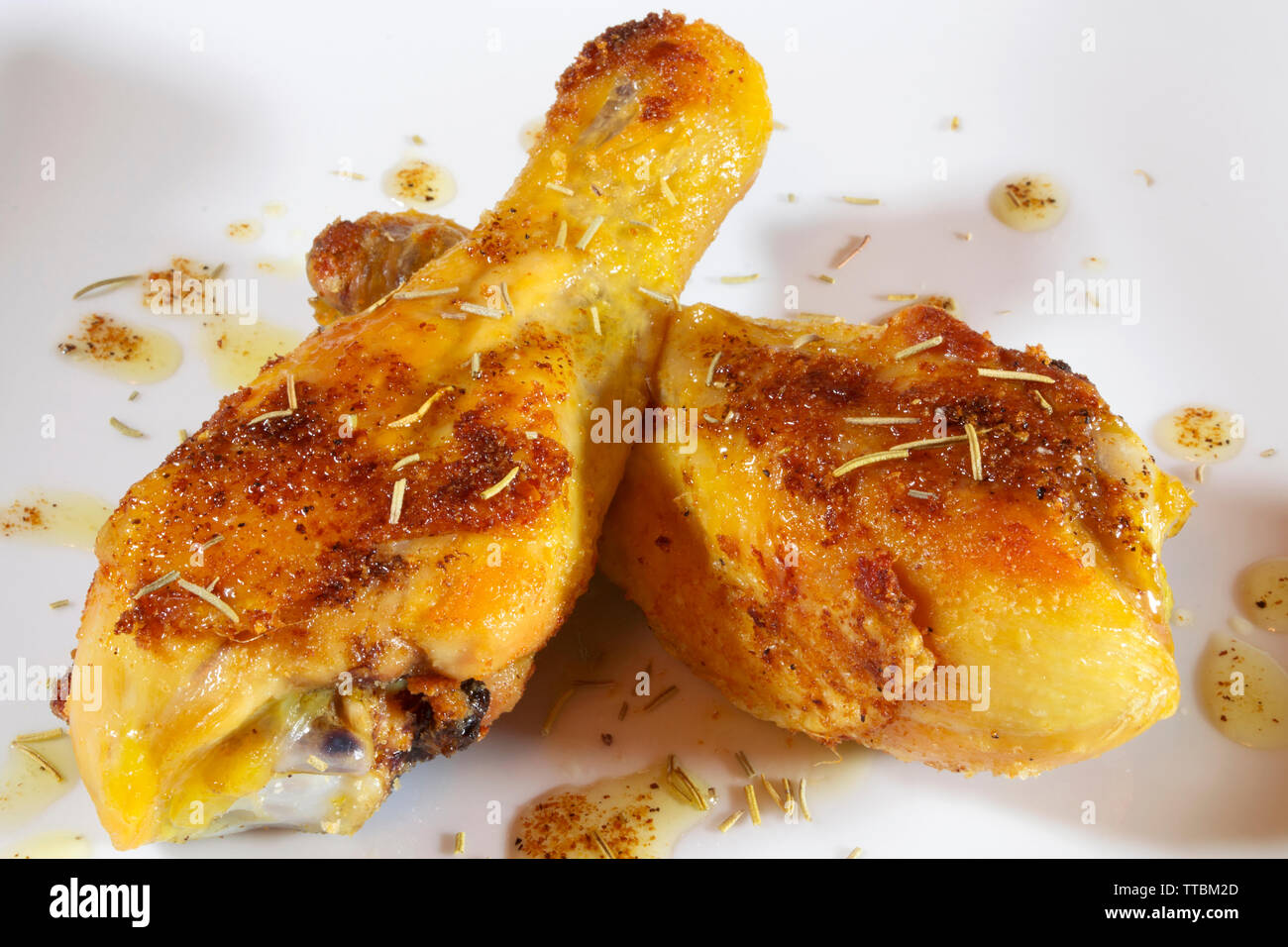 Cuisine italienne : poulet rôti, cuisses de poulet Banque D'Images