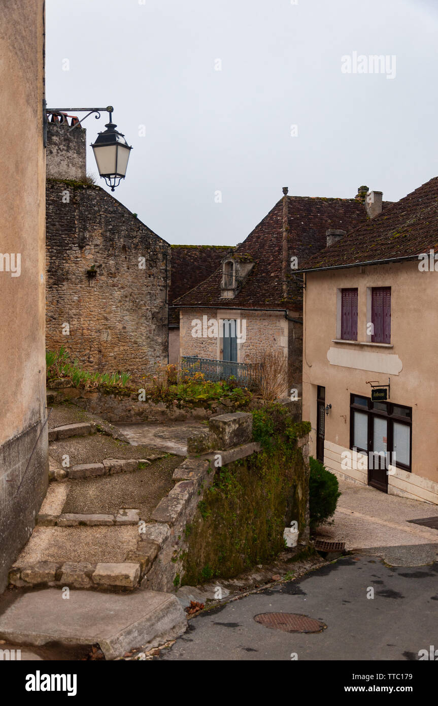 Limeuil, Dordogne-Périgord Région, France. Village médiéval aux maisons typiques perché sur la colline, dans la confluence de la Dordogne et de la Vézère. Banque D'Images