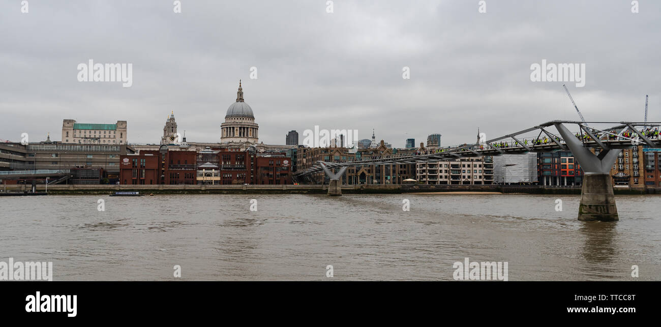 Londres - la reine à pied, Rive Sud - Mars 20, 2019 Banque D'Images
