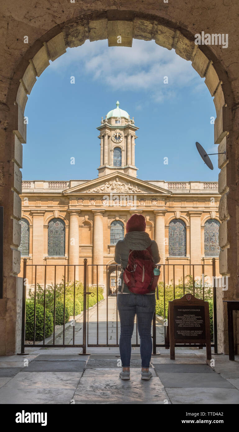 Les voyageurs d'un Quad college de Oxford et de prendre une photo, Banque D'Images